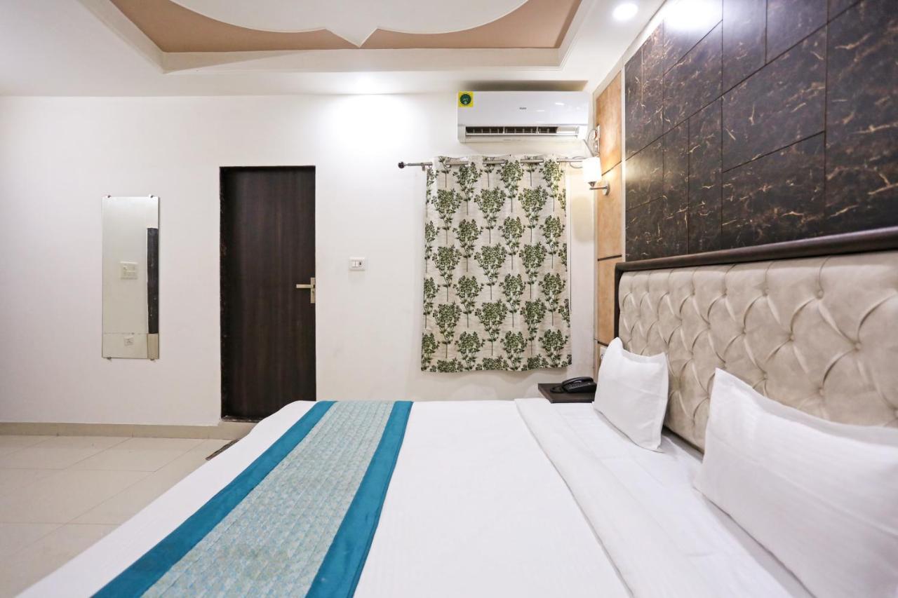 Couette-café Aero Stay- New Delhi
