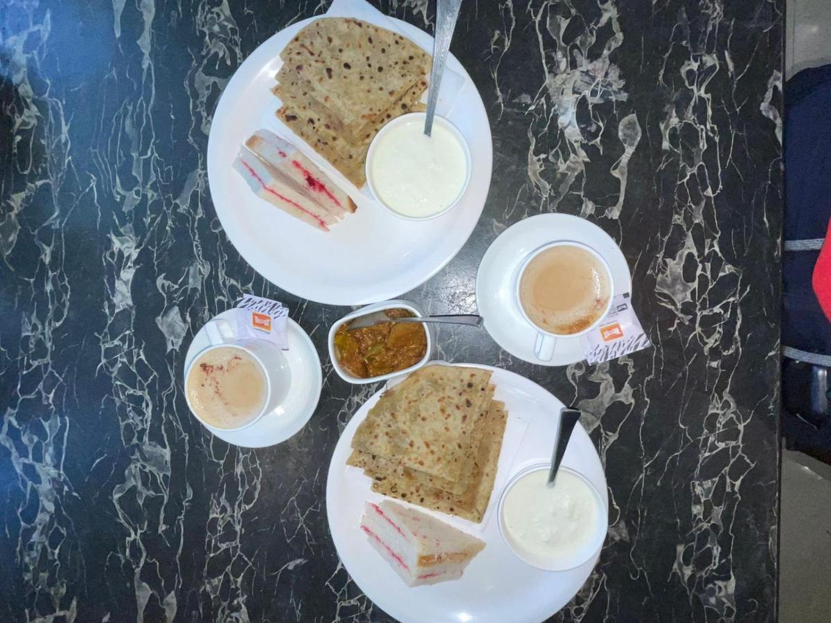 Couette-café Aero Stay- New Delhi